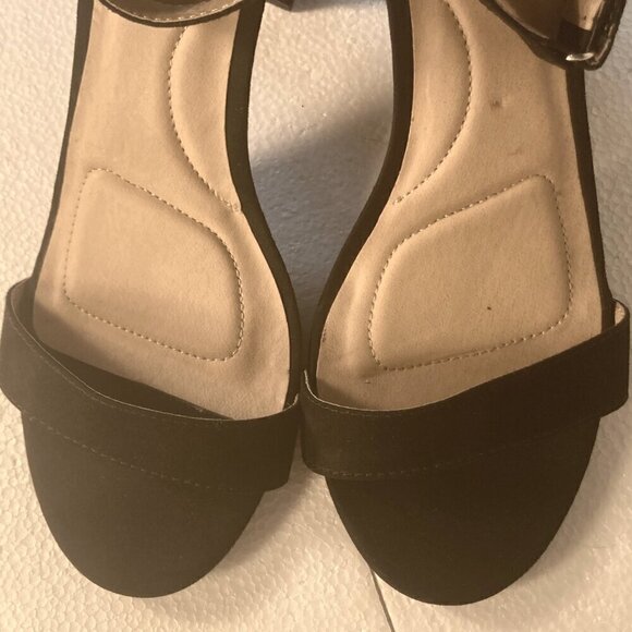 Lane Bryant SZ 11W Black Suede Ankle strap embroidery heel dressy sandal party - Picture 6 of 9